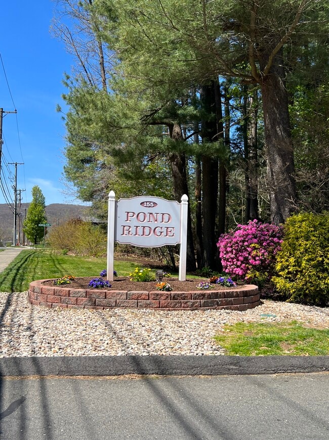 Building Photo - 155 Redstone Hill Rd