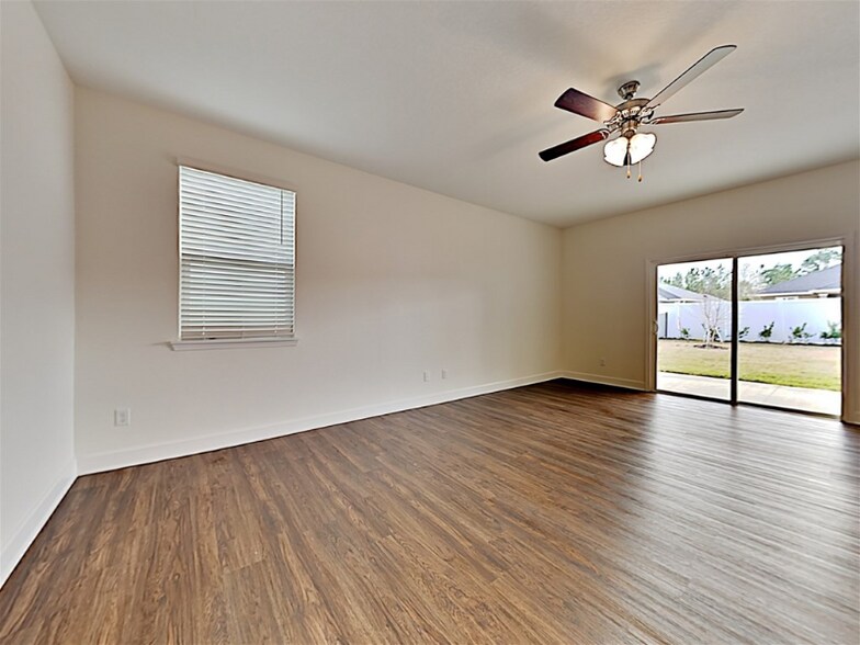 Building Photo - 5687 Hampton Creek Rd