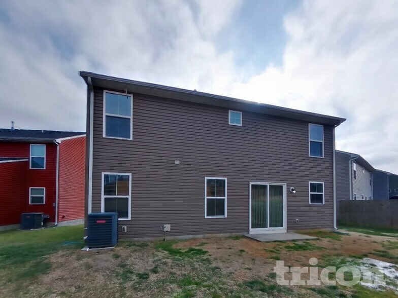 Building Photo - 2904 Cherry Point Ln