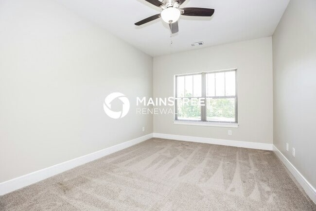 Building Photo - 3 Bedroom Pet-Friendly Home in Lebanon, TN with Main Street Renewal