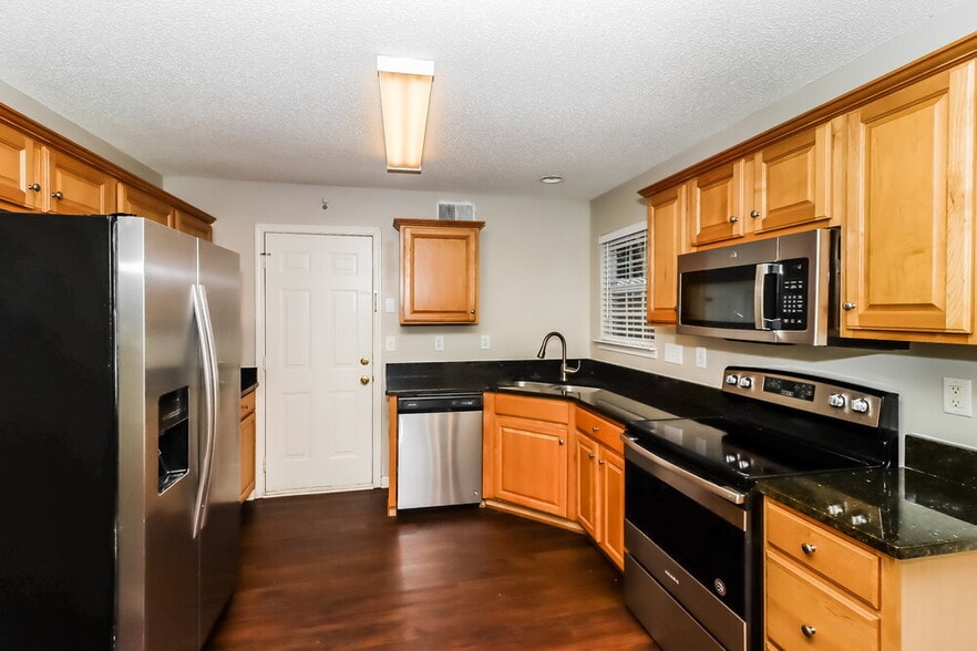 Building Photo - 15222 Eric Kyle Dr