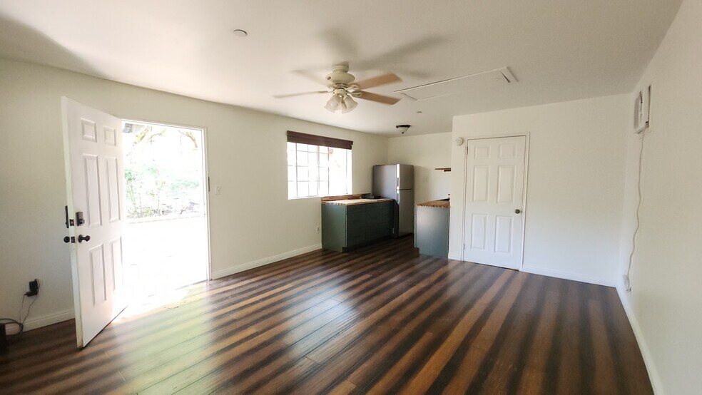 Building Photo - 4003 Harriman Ave