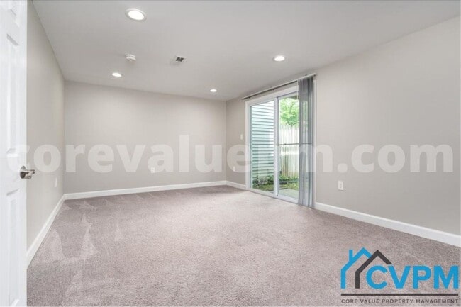 Building Photo - 1617 Mt Airy Ct