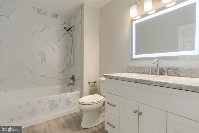 Building Photo - 2065 Raleigh Rd