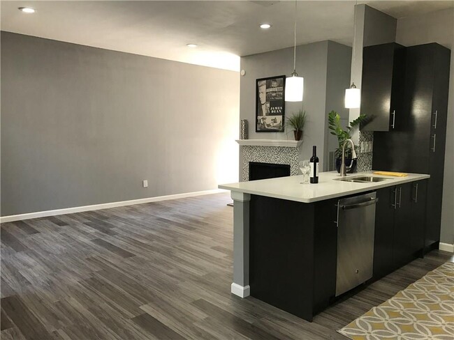 Building Photo - 2506 Wedglea Dr