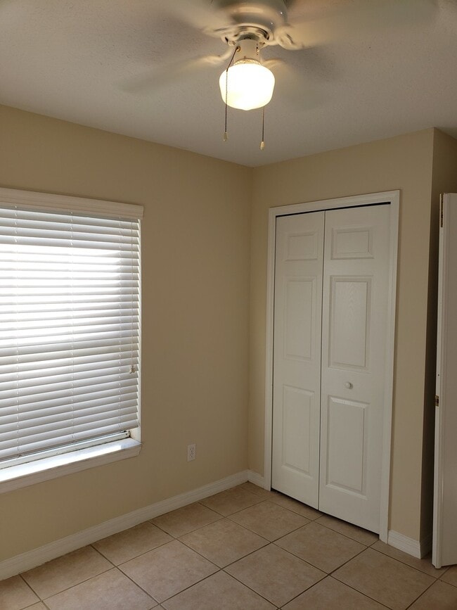 Building Photo - $1495.00 - 3/2/1 - Duplex - Lease Break Sp...