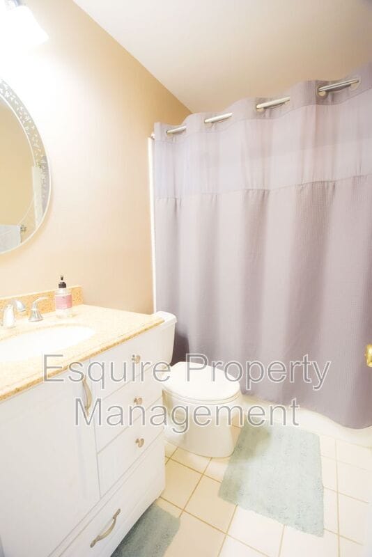 Building Photo - 1887 Montgomery Ave