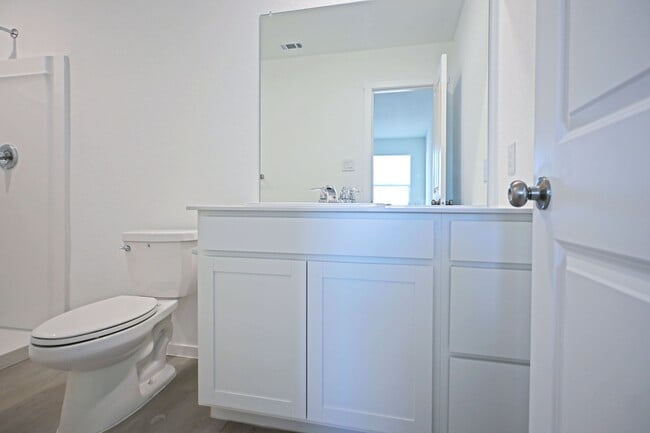 Building Photo - 308 Pacific Waters