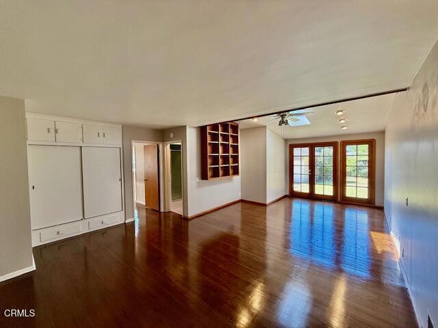 Building Photo - 2175 N Holliston Ave