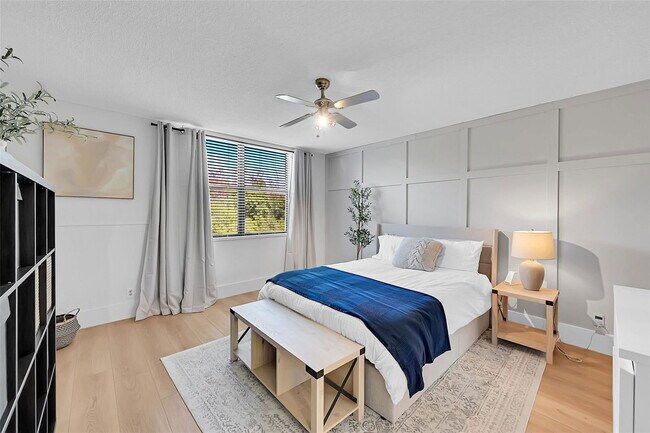 Building Photo - 2660 Carambola Cir N