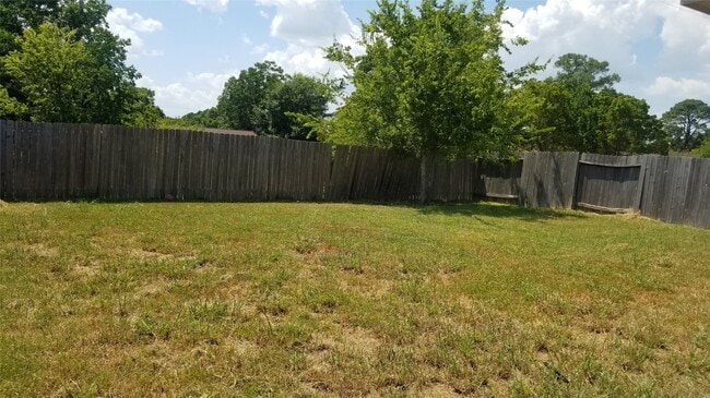 Building Photo - 3935 Cary Creek Dr