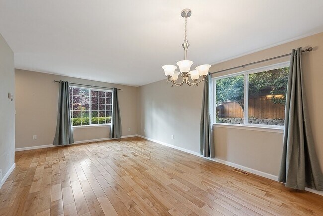 Building Photo - 207 79th Pl SW