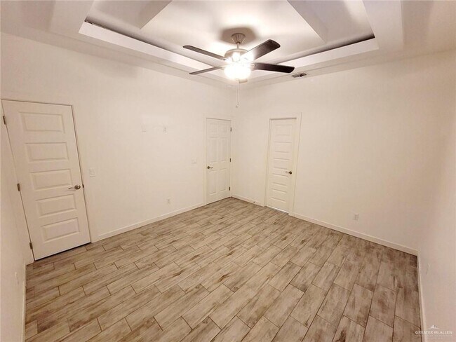 Building Photo - 3707 Valeria St