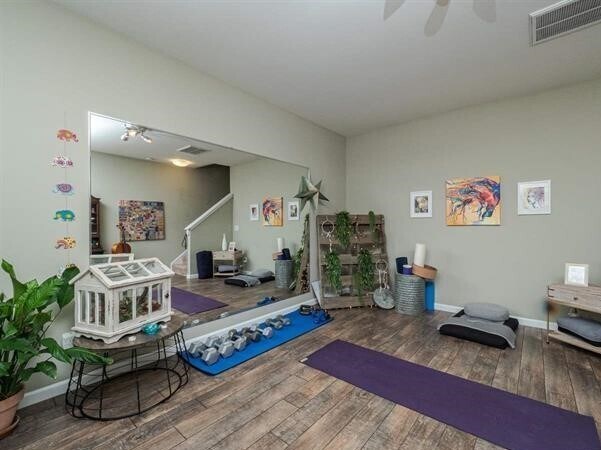 Building Photo - Lovely townhouse in fantastic Durham locat...