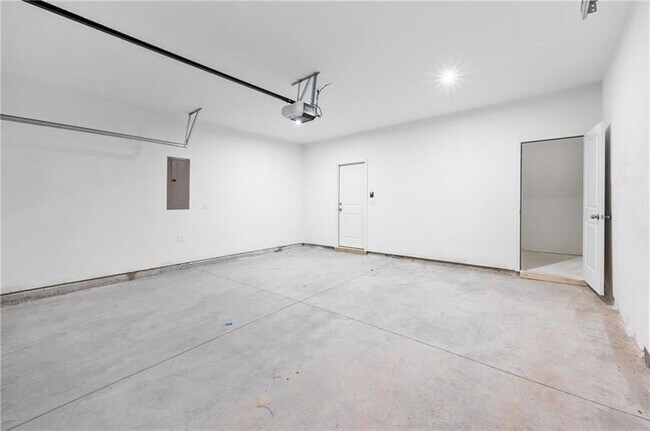 Building Photo - 1017 Taylor Ct