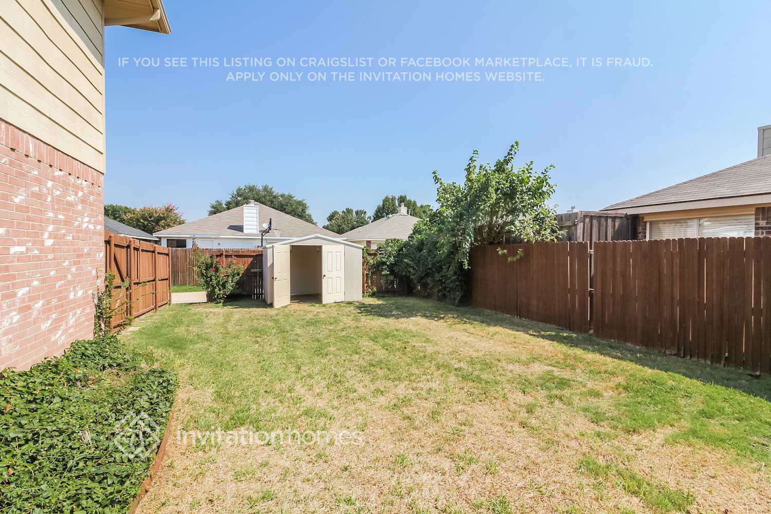 Building Photo - 703 Meadowgate Dr