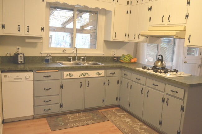 Building Photo - 16431 Mayleon Dr