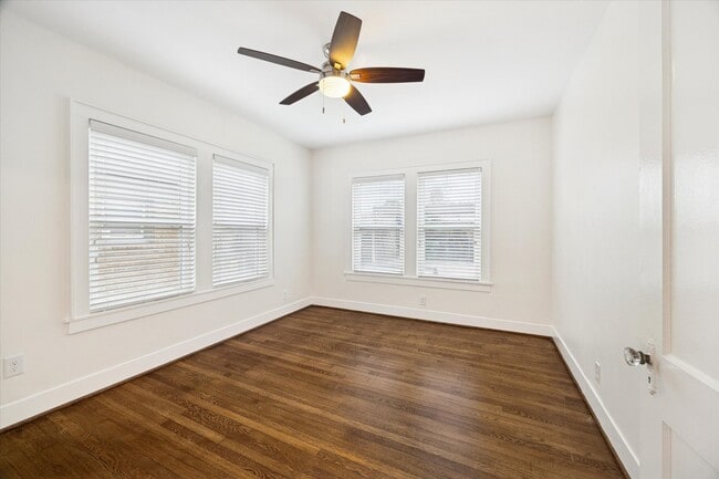 Building Photo - 1937 W McKinney St