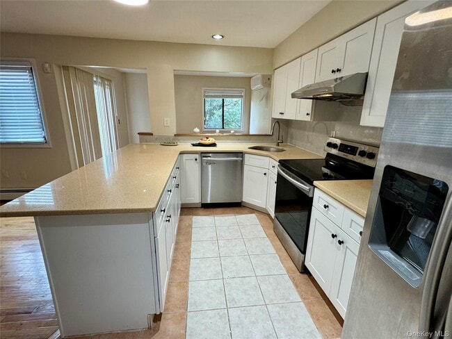 Building Photo - 6 Windsor Mews