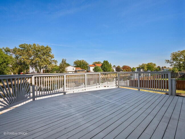 Building Photo - 5309 Pine Trails Cir
