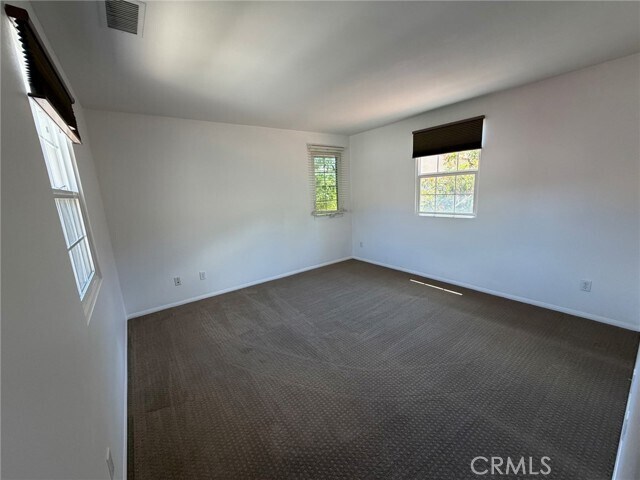 Building Photo - 56 Duet