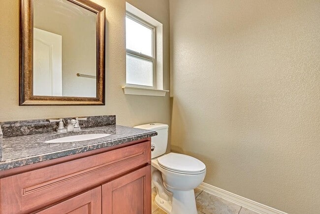 Building Photo - 3873 Loma Brisa Dr