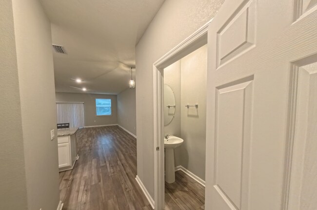 Building Photo - 148 Great Star Ct