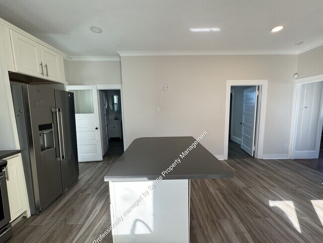 Building Photo - MOVE-IN READY 2+BR House in Prime NOBE neighborhood