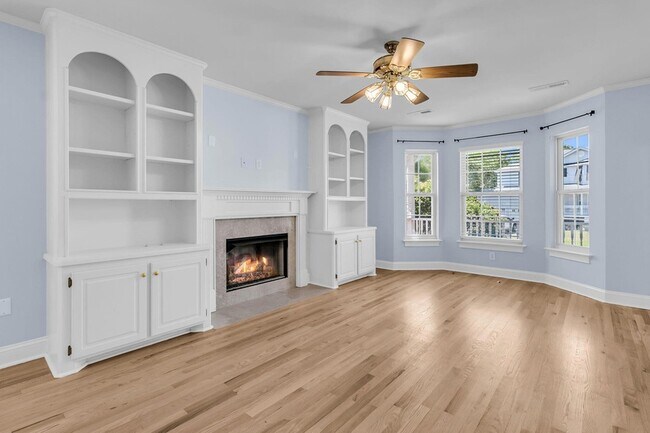 Building Photo - 1574 Ocean Neighbors Blvd