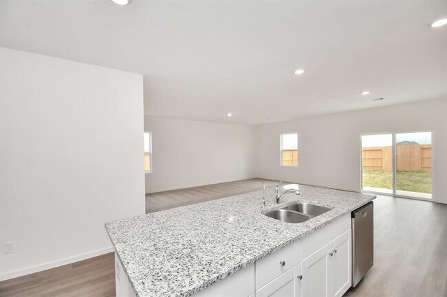 Building Photo - 5903 Grantgrala Dr
