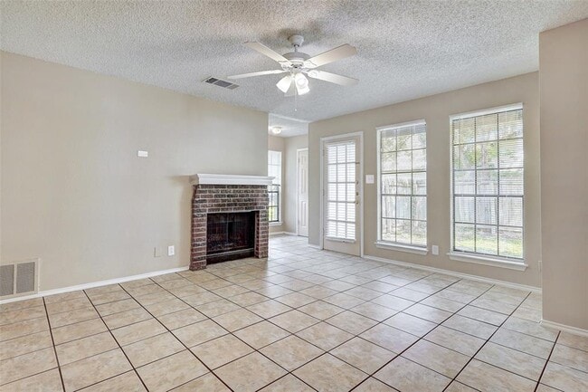 Building Photo - 8704 Clearbrook Trail