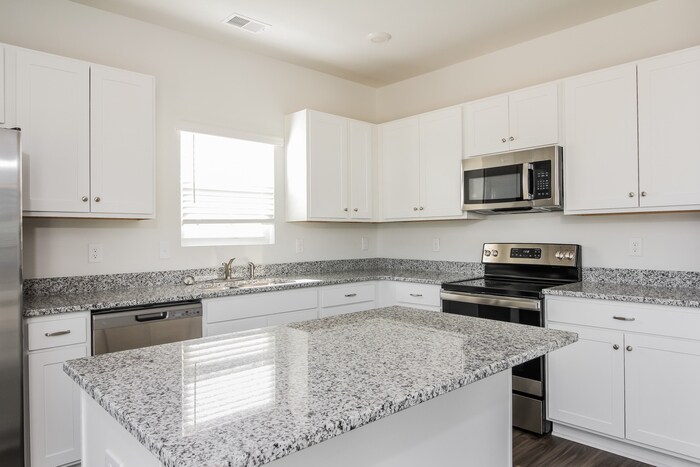 Building Photo - 192 Dorian Lp