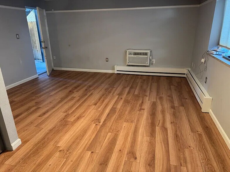 Building Photo - 1419 Detroit St