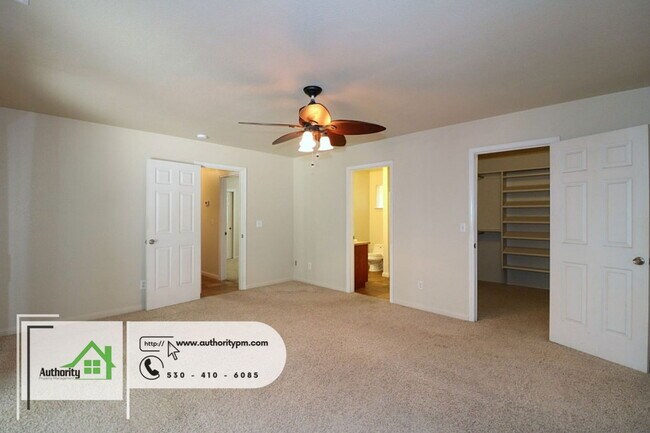 Building Photo - 6982 Yvonne Ct