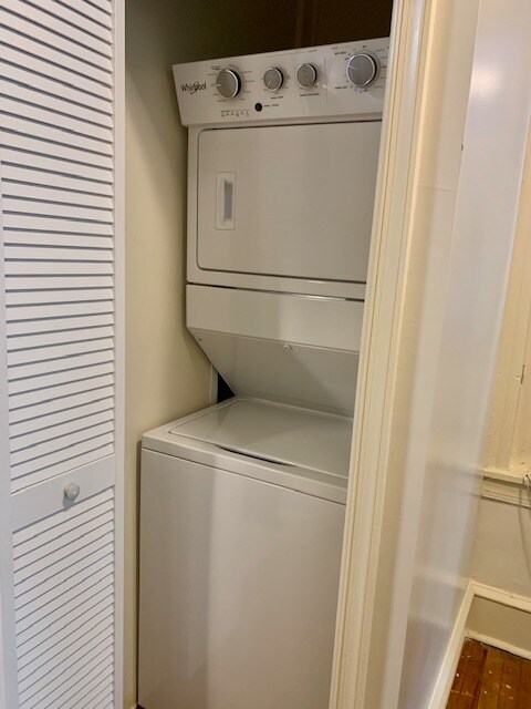 Building Photo - 3915 Baltimore Ave