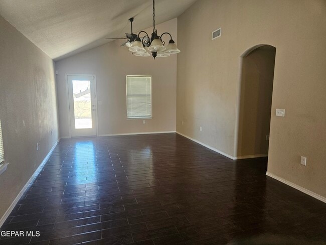 Building Photo - 5814 Bywood St