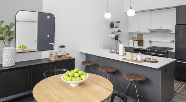 Building Photo - 4025 Mercantile Dr