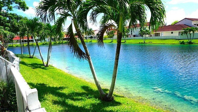 Building Photo - 1705 San Remo Cir