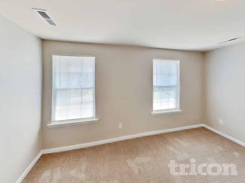 Building Photo - 4676 Midstream Crossing Dr