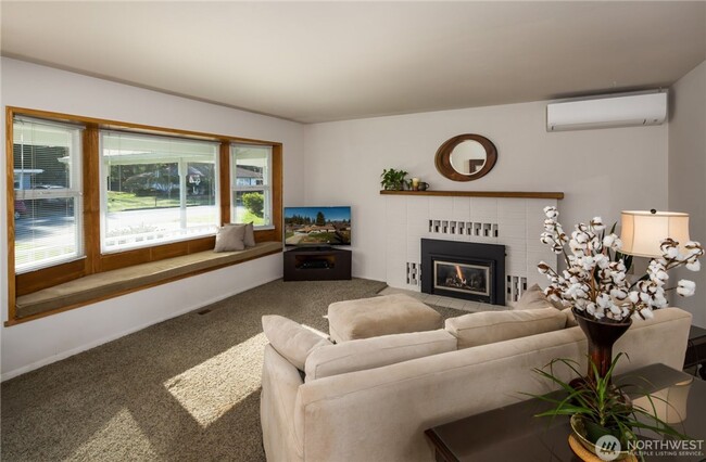Building Photo - 2bd/.75ba Arlington Home