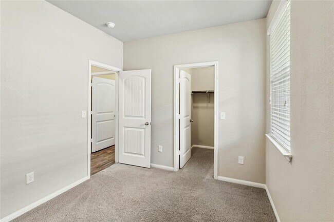 Building Photo - 2907 Tilmon Ln.