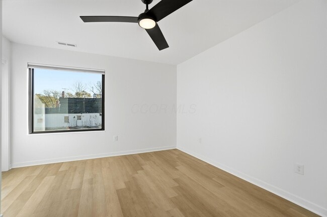 Building Photo - 33 N Blacksmith Ln