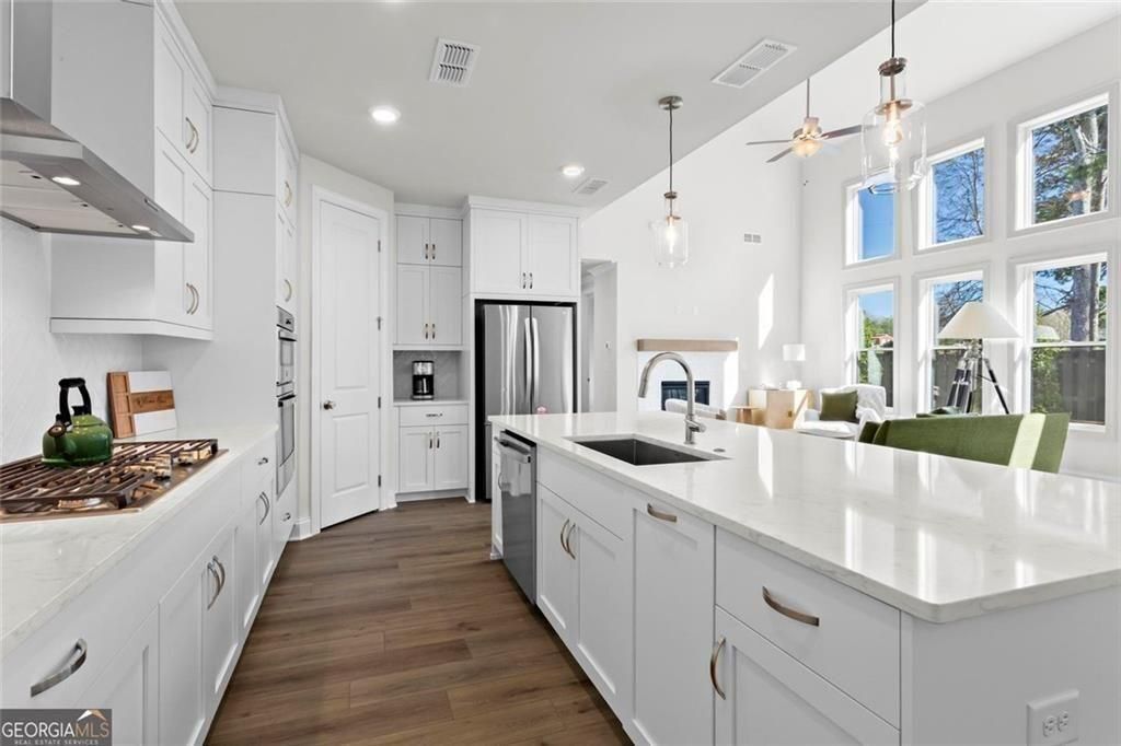 Building Photo - 491 Pearl St