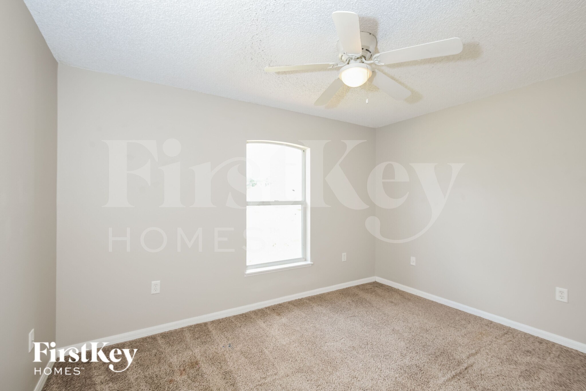 Building Photo - 681 Sauders Rd SE