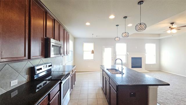Building Photo - 4740 Meadow Green Trail
