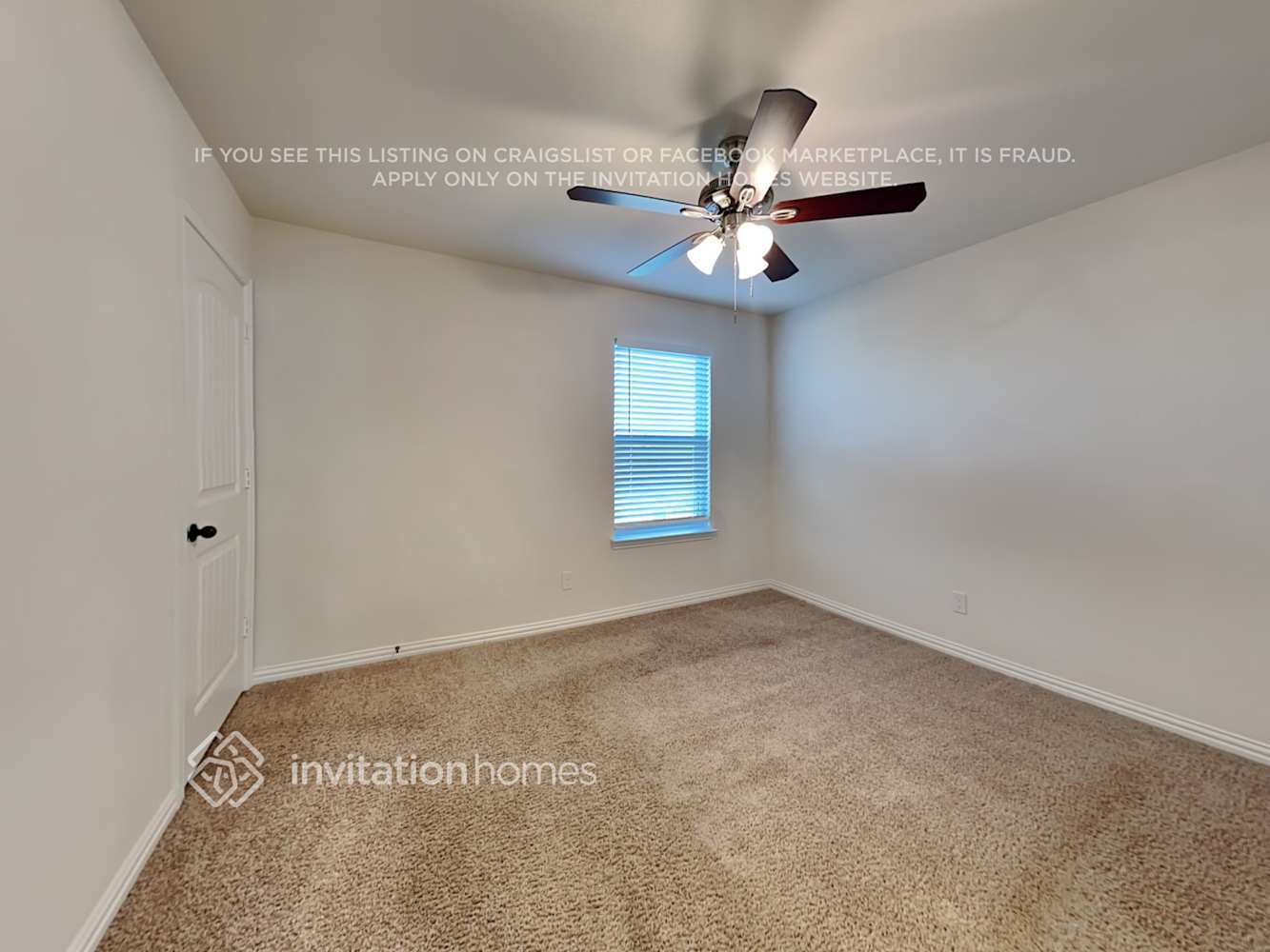 Building Photo - 1504 Smoke Signal Ln