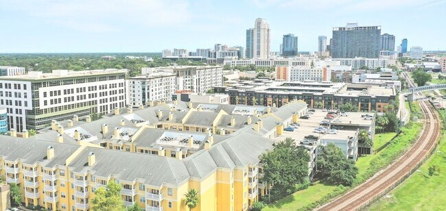 Building Photo - Amazing 1/1 Courtyard View Condo for Rent at Park North Downtown Orlando.