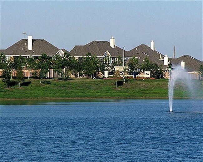 Building Photo - 13602 Silent Walk Dr