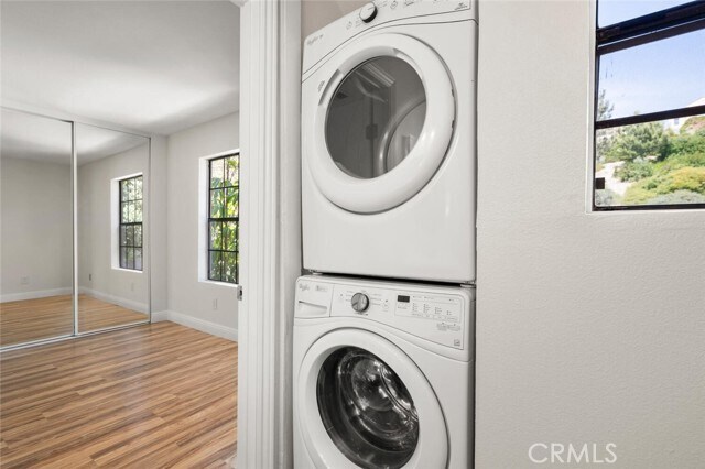 Building Photo - 1048 Calle Del Cerro
