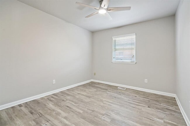 Building Photo - 4309 NW 56th Terrace